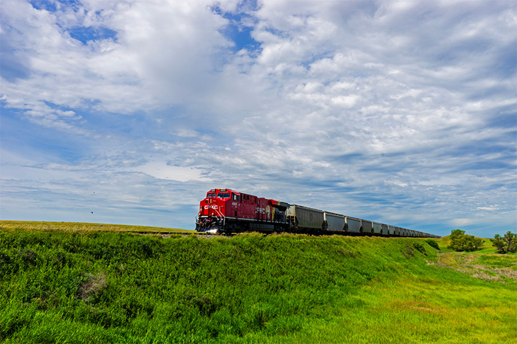 Le CPKC commence la nouvelle campagne agricole canadienne avec un record mensuel de transport de céréales pour le mois d’août